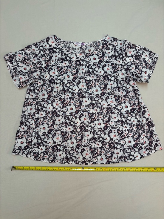 Uniqlo Tops - Uniqlo x Liberty Vintage Linen Floral Short Sleeve Blouse - XS